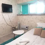 Centrally-located Near The Sea Garden * Warna
