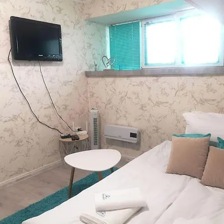 Centrally-located Near The Sea Garden * Βάρνα
